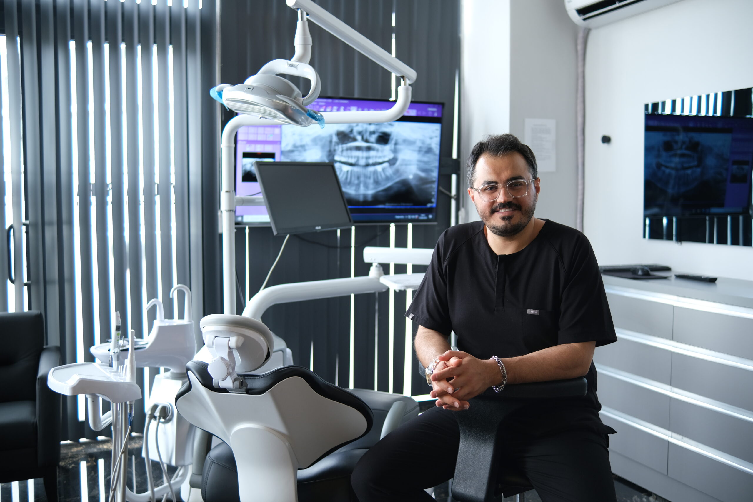 Mega Avrupa Diş Polikliniği — modern klinik ortamı, Yenimahalle/Ankara